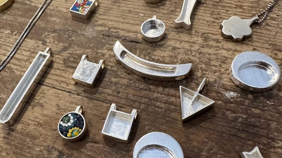 Rome: Micromosaic Jewelry Workshop - Who this workshop suits best (and who may not love it)