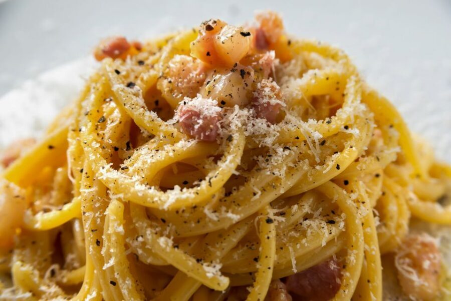 Rome: Monti Street Food Tour - Pizza al taglio and supplì: the classic Roman street-food start