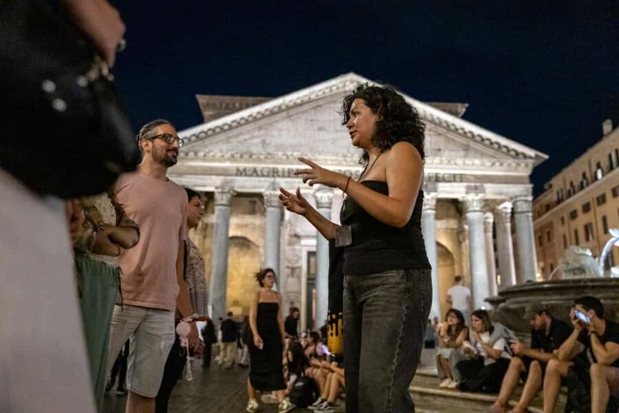 Rome: Moonlight Walking Tour – Free for Kids - Pantheon area: pass-by time that still gives you perspective