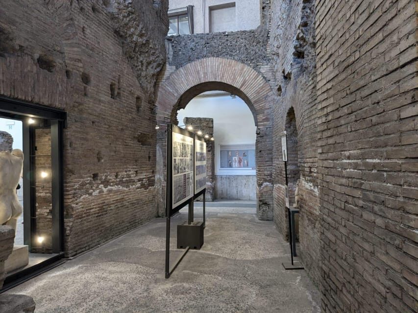 Rome: Navona Underground & Domitian Stadium Guided Tour - Wine tasting option: a simple add-on that fits the tour length