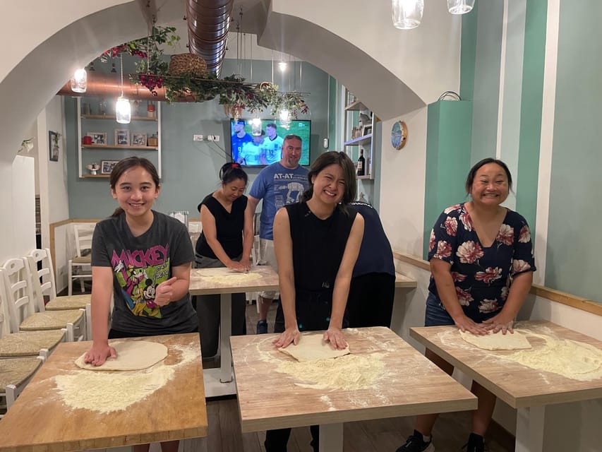 Rome: Neapolitan Pizza Cooking Class in Front of the Vatican - Who should book this pizza class in Rome