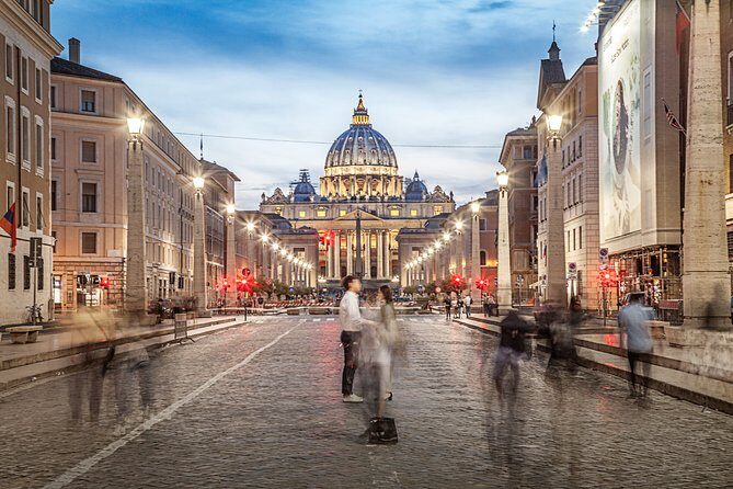 Rome Night Photo Tour - Meeting spot, start times, and how twilight drives the schedule