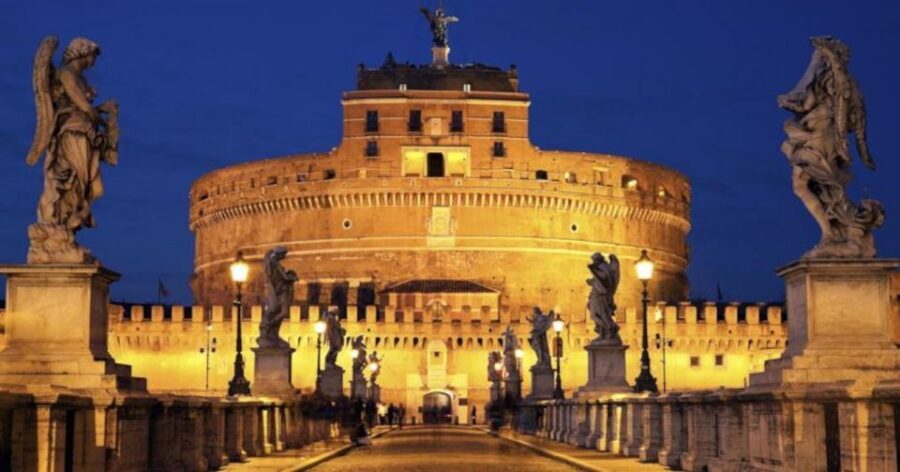Rome: Night Tour by Golf Cart with Italian Dinner and Gelato - Trevi Fountain dinner hour: bruschetta-style start, then Roman pasta or pizza