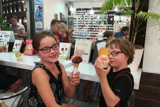 Rome Night Tour for Kids & Families With Gelato Pizza & Must-See Sites Lit Up - Campo de Fiori After Dark: The Square That Sets the Scene