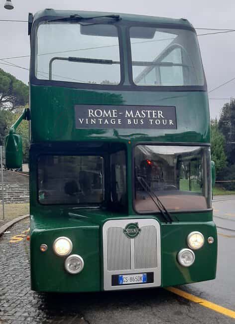 Rome: Nighttime Tour by Open-Top Bus with Tasting Stop - Getting on the Vintage Green Line Bus near Termini