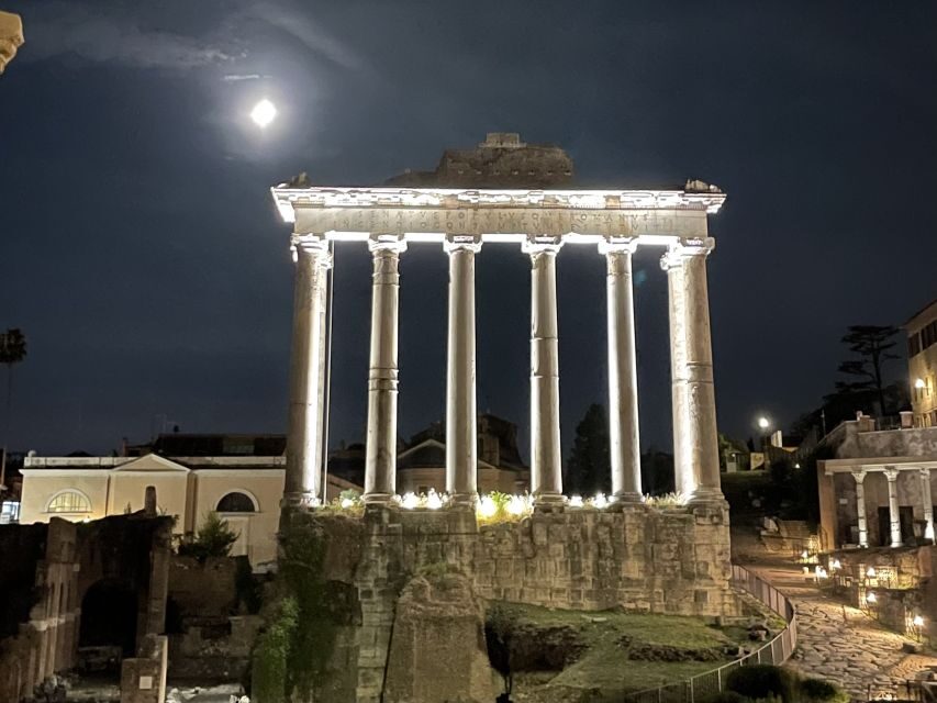 Rome: Nighttime Tour Outside the Colosseum with Local Guide - Stop 1: Vittorio Emanuele II Monument, then straight into story mode