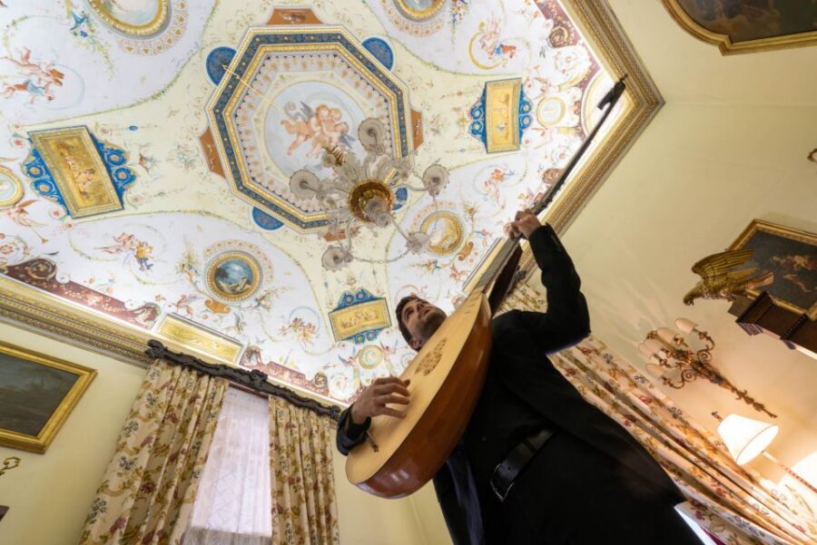 Rome: Opera Concert in Palazzo Doria Pamphilj - The guided tour in the Secret Apartment: how to get more from it