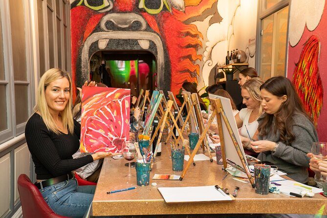 Rome: Paint & Sip Experience in Piazza Navona - Key things to know before you go