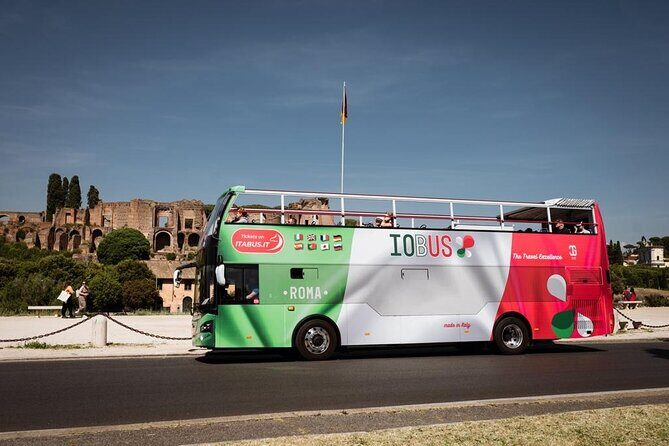 Rome: Panoramic sightseeing Bus Tour + City Highlights Audioguide - Staff help matters more than you think
