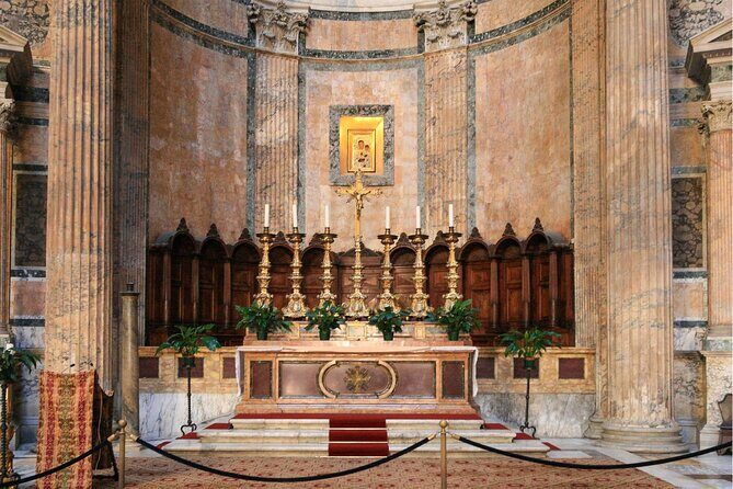 Rome Pantheon Entry ticket with Audio Guide - Inside the Pantheon: what you’ll actually focus on