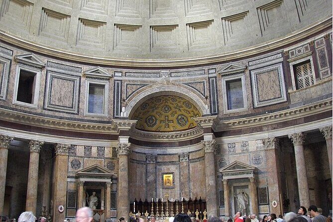 Rome: Pantheon Guided Tour with Entry Ticket - Meeting at Piazza della Minerva and getting in without the long wait