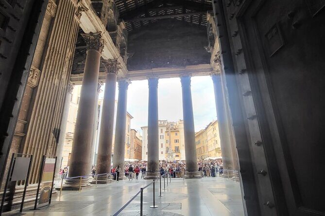 Rome: Pantheon Guided Tour with Entry Ticket - The guides: storytelling that makes the details stick