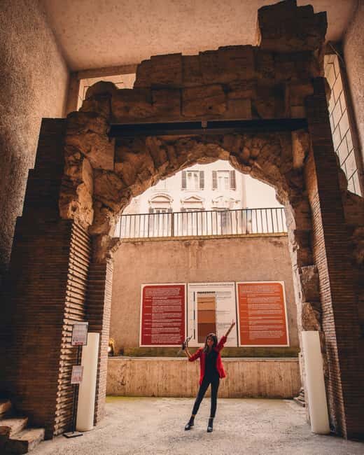 Rome: Pantheon neighborhood tour & Underground Piazza Navona - Pantheon area legends plus Bernini’s elephant revenge story