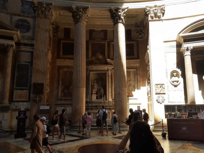 Rome: Pantheon Priority Entry Ticket & Audio Guide App - Timing and small-group pacing: what 1 hour feels like in real life