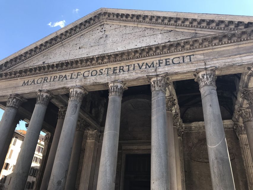 Rome: Pantheon Small Group Tour with Skip-The-Line Entry - Meeting the Guide at the Pantheon Fountain: Don’t Miss the Blue Flag