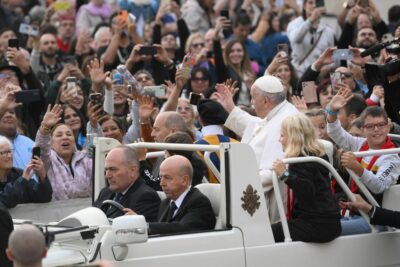 Rome: Papal Audience Experience - The 3.5-hour flow: from Bar L’Ottagono to seats in St. Peter’s Square
