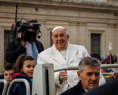 Rome: Papal Audience Tour With Reserved Access - The early-morning meeting: don’t treat it casually