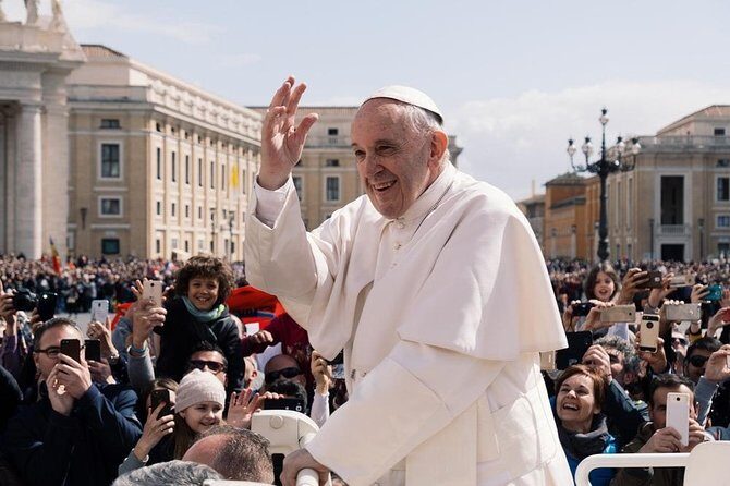 Rome :Papal Audience with Skip the Line Vatican Museums Guided Tour - The big idea: an audience plus museums in one ticket
