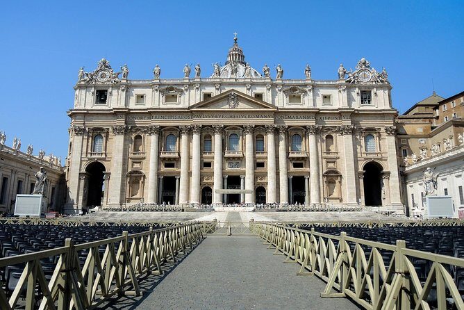 Rome :Papal Audience with Skip the Line Vatican Museums Guided Tour - St. Peter’s basilica ending: the closure rule you must understand