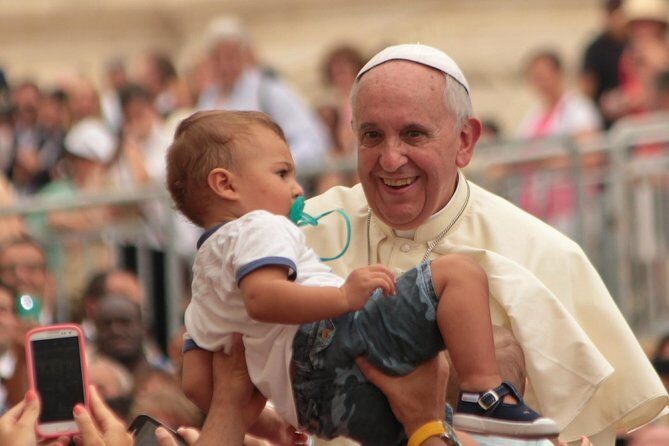 Rome :Papal Audience with Skip the Line Vatican Museums Guided Tour - Meeting point and the 7:30 a.m. reality check