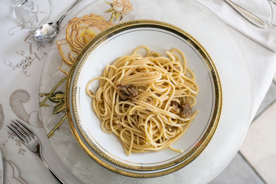 Rome: Pasta and Tiramisu Class at a Local's Home - Making two pasta dishes from scratch (and what to expect)