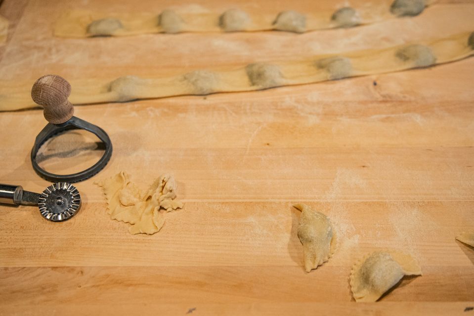 Rome: Pasta and Tiramisu Class at a Local's Home - The 3-hour flow: aperitivo, pasta, and a shared table meal