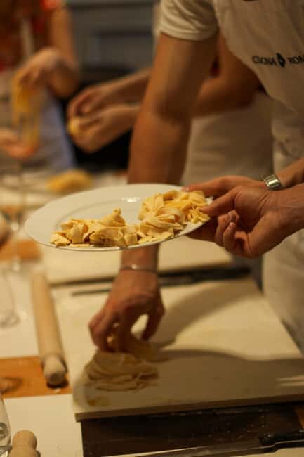 Rome: Pasta and tiramisu perfection class w/wine & dessert - Tiramisu and Limoncello: Finishing Like You Mean It