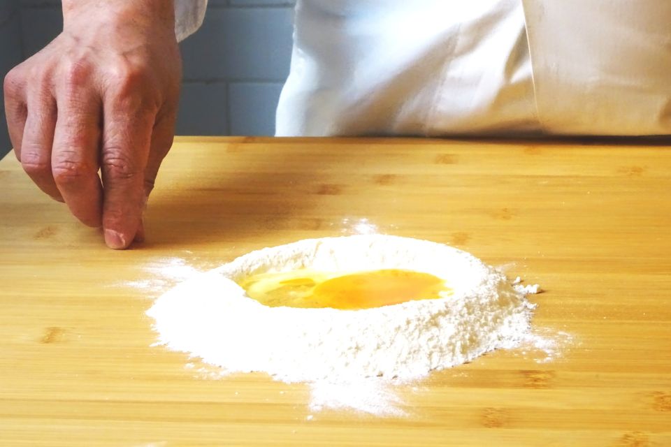 Rome: Pasta Cooking Class in a Professional Pasta Laboratory - Should you book this Rome pasta laboratory class?