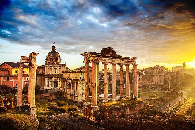 Rome Photo Masterclass: Private Tour & Workshop - Trevi Fountain: using angles to avoid the obvious shot