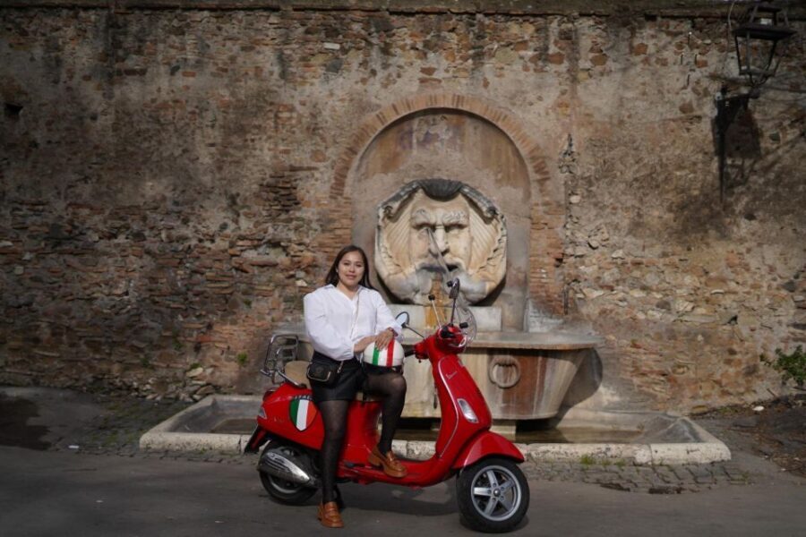 Rome: Photo Tour by Vespa Scooter - Riding as a passenger: safety, comfort, and who this fits best