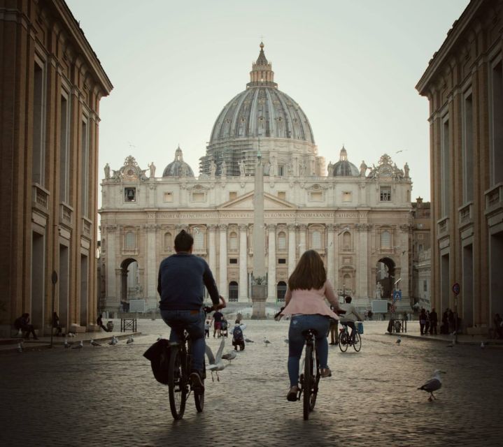 Rome: Piazza Venezia E-Bike Rental - The e-bike ride experience: easy power, real city streets