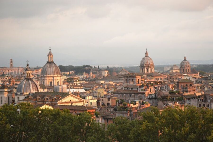 Rome: Piazzas and Fountains Sunset Tour with Aperitivo - Pantheon: the dome story you’ll actually remember