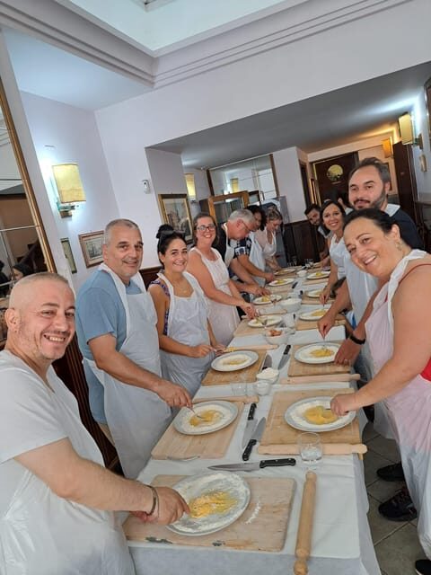 Rome: Pizza Pro, a Hands-On Cooking Class Castel Sant Angelo - Kneading to baking in 2.5 hours: what you really learn