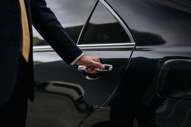 Rome Private Car & Chauffeur for Business, Shopping, Sightseeing - Where the Day Starts: Hotel, Station, or Airport Pickup