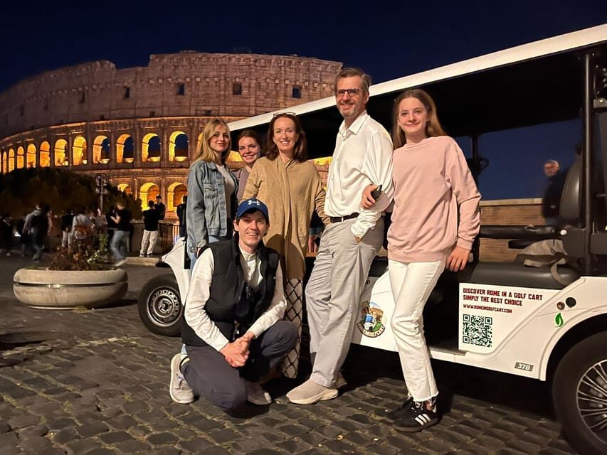 Rome: Private Golf Cart Night Sightseeing Tour & Aperitivo - Where you start: Piazza Navona and the Fiumi Fountain mood