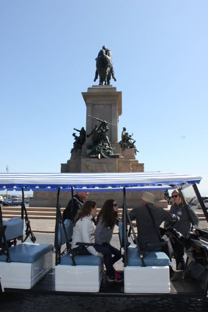 Rome: Private Guided City Highlights Tour by Golf Cart - Key things to know before you roll through Rome