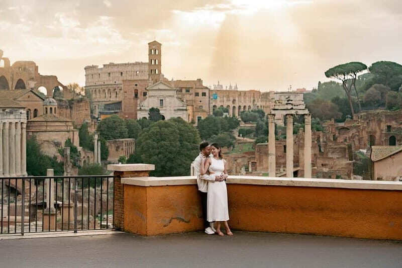 Rome: Private photoshoot at the Colosseum & Surroundings - A private Colosseum-area session that actually helps you get the shot