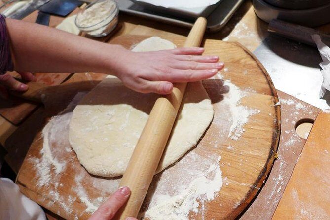 Rome: Private Pizza Making Home cooking class with a local - Price in Context: What $86.73 Really Buys