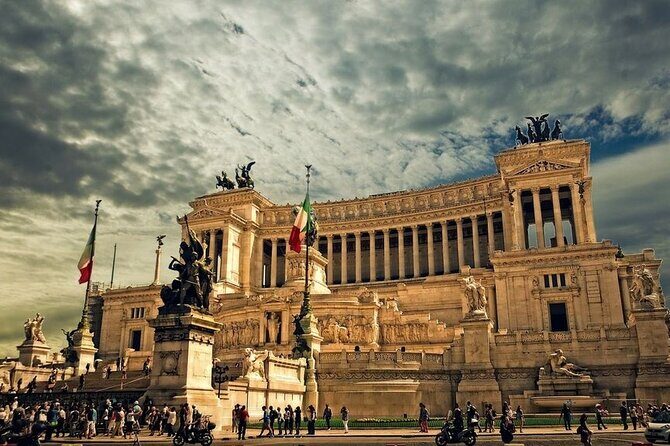 Rome private tour with access Vatican & Colosseum - Vatican Museums and the Sistine Chapel area: dress code and timing rules