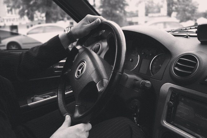 Rome Private Transfer: FCO/CIA Airport to City Hotel & Vice Versa - How the FCO/CIA pickup feels in real life