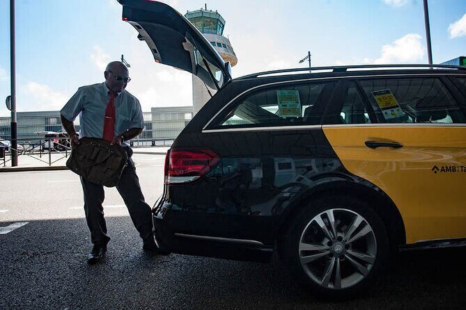 Rome Private Transfer from Rome city centre to Civitavecchia Cruise Port - Air-conditioned premium rides and space for real luggage
