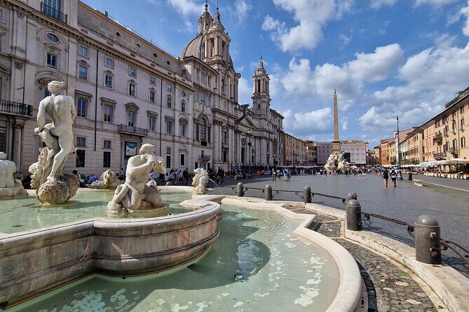 Rome Private Walking Tour including Pantheon access - Via dei Condotti and the Spanish Steps: street life to views