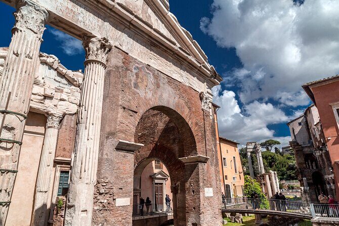 Rome: Private Walking Tour of Highlights & Secret Spots - Il Portico di Ottavia: the Jewish Ghetto feeling that time slowed down