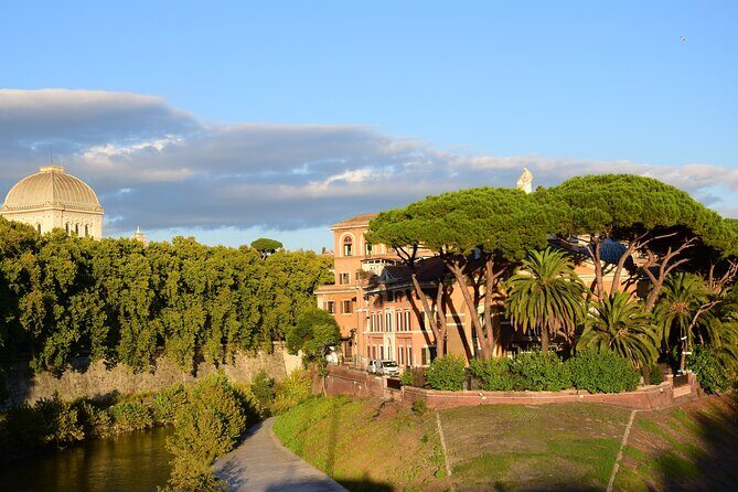 Rome: Private Walking Tour with Highlights & Gelato Tasting - Mouth of Truth, Hercules Victor, and Portunus: myths meet surviving marble