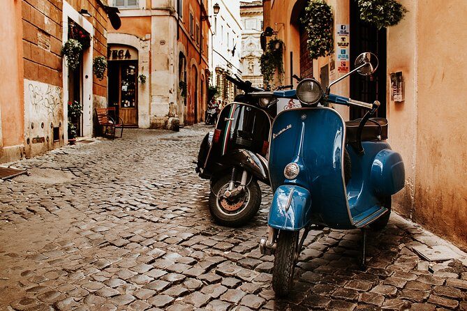 Rome: Private Walking Tour with Highlights & Gelato Tasting - Tiber Island and Trastevere: the river views and the end square