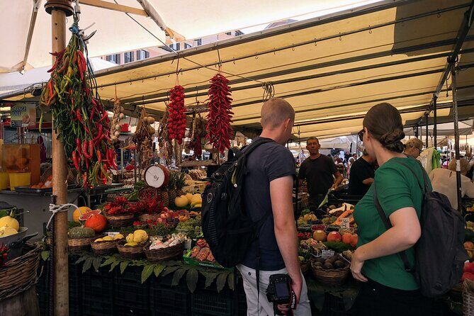 Rome Private Wine & Food Tour Trastevere, Ghetto, Campo de Fiori - Piazza Farnese and the Start of the Route: A Polished Opening
