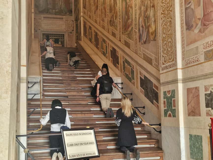 Rome: Relics from the Passion of the Christ Walking Tour - Basilica Papale di Santa Maria Maggiore: wood from the manger and a Bernini presence
