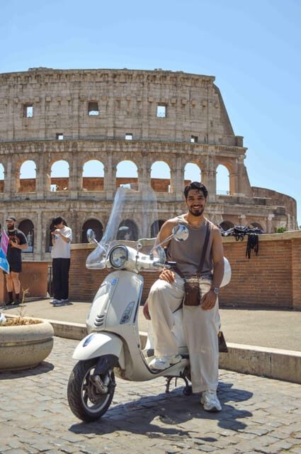 Rome: Retro Fiat 500 car tour with Pro-Photographer - Gianicolo Terrace Panoramas: Where the City Feels Manageable