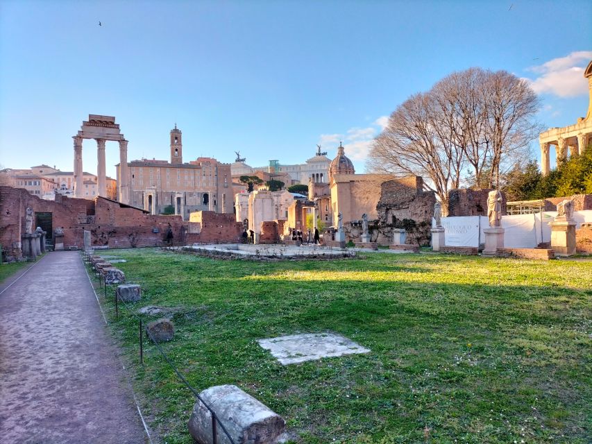 Rome: Roman Forum and Palatine Hill Licensed Guided Tour - Headsets, group flow, and how long 105 minutes feels