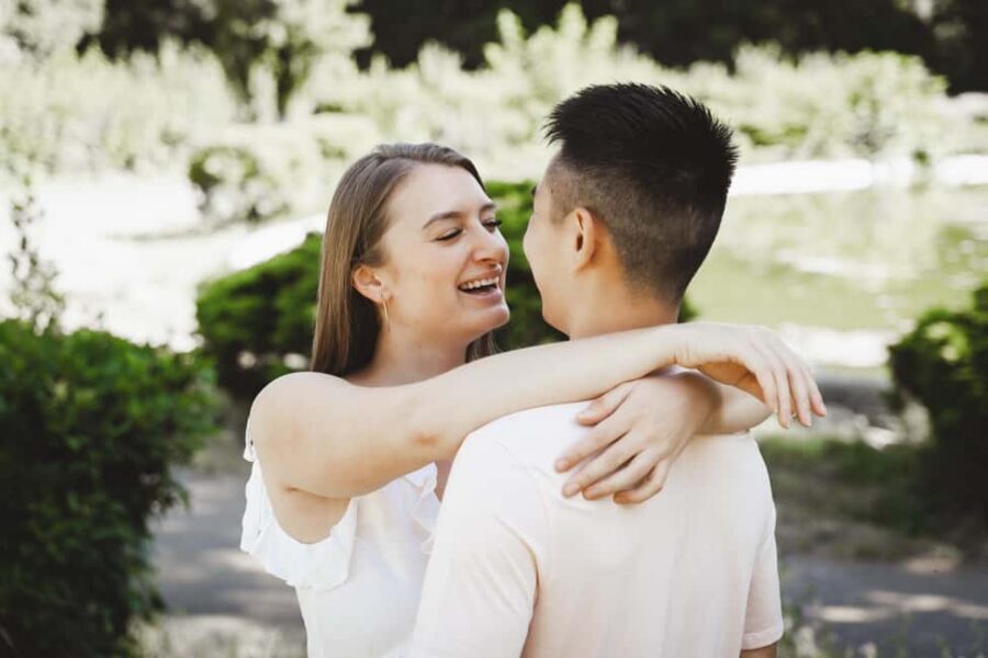 Rome: Romantic Couple Photoshoot at Villa Borghese - Language and group size: why private matters